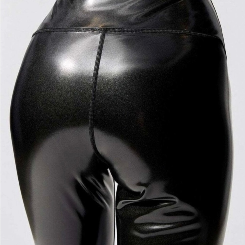 Carbon 38 patient high rise leggings